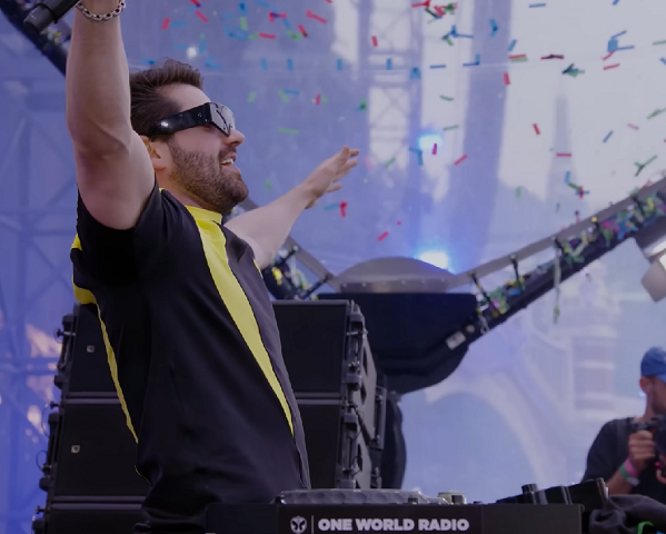 Alok - O DJ e produtor musical, um dos melhores do mundo participou do festival em 2016, 2018 e 2022. 

-reprodução youtube