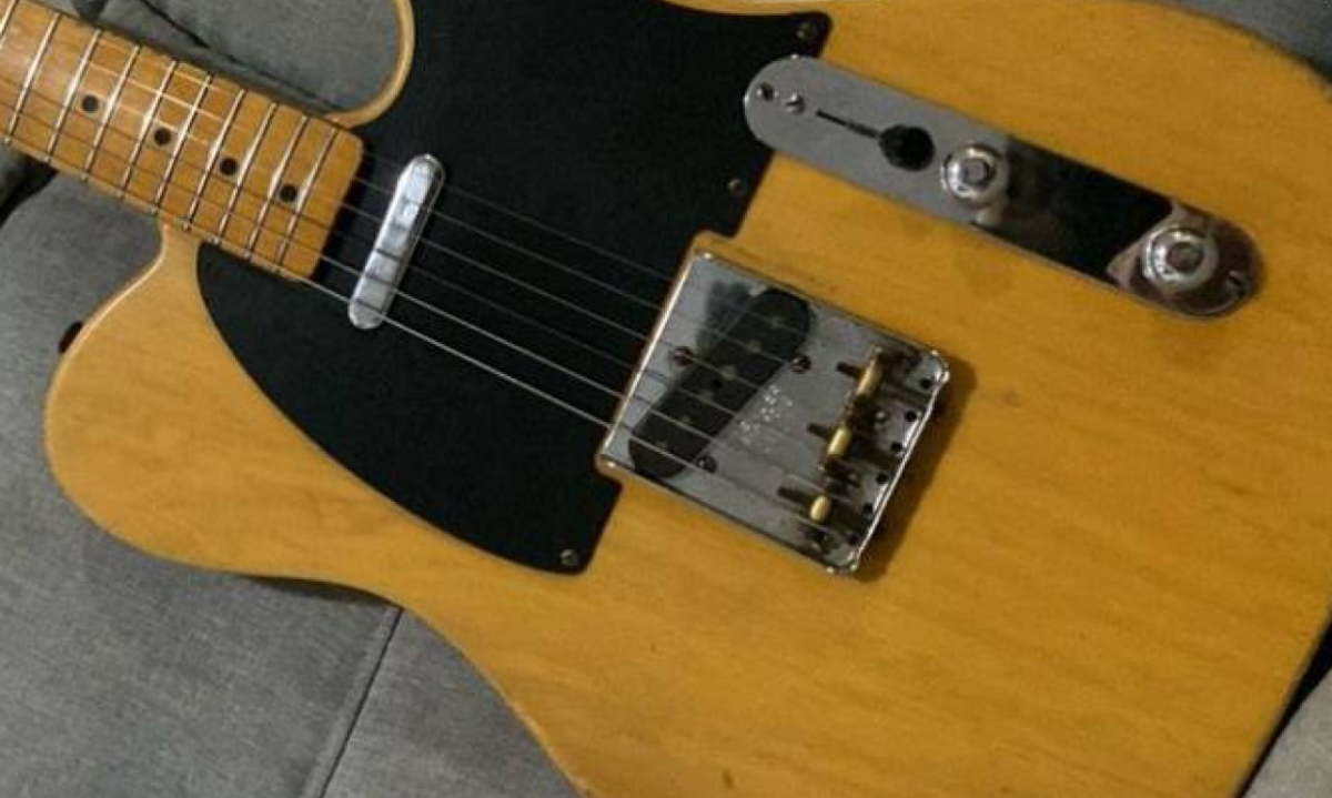 Seis meses depois de ser furtada da casa de cantor sertanejo guitarra foi anunciada em aplicativo de compra e venda -  (crédito: PCMG / Divulgação)