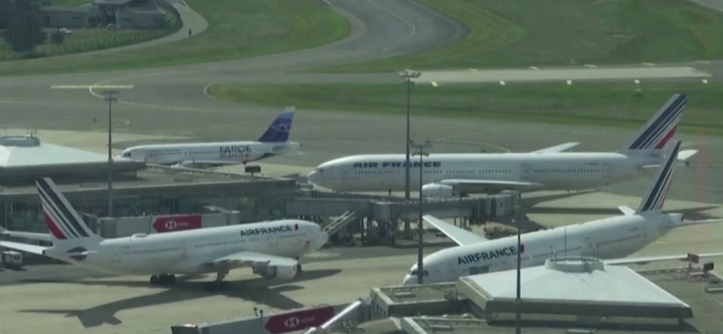 E culparam a Air France pela falta de treinamento de pilotos para aquele tipo de situação.  