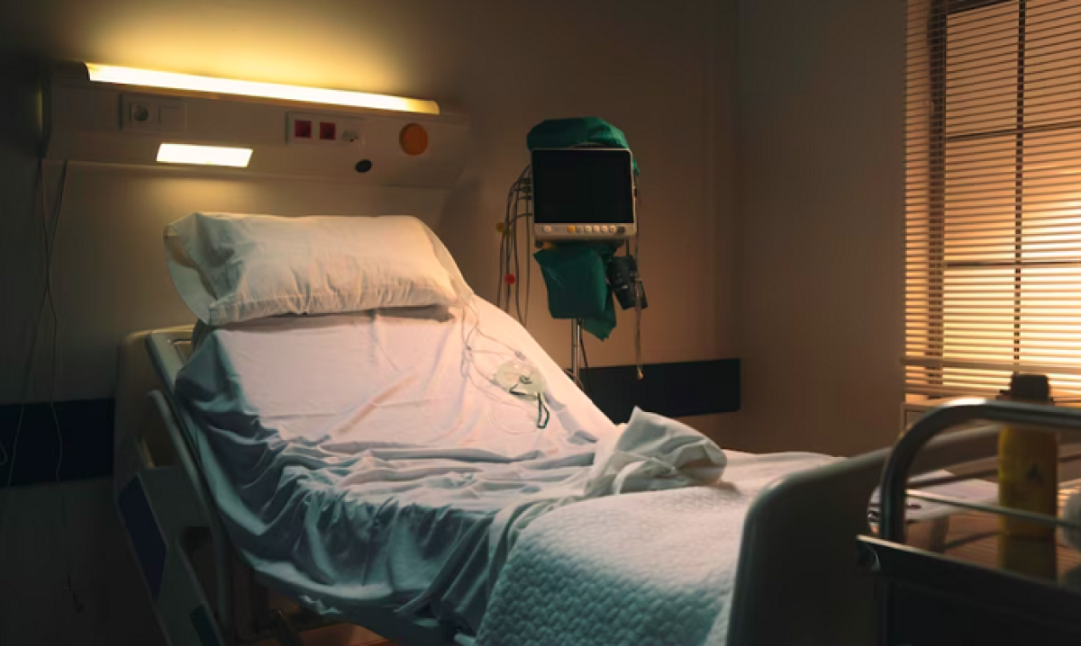 Justiça nega indenização a enfermeiro que tomou choque em hospital de MG - freepik