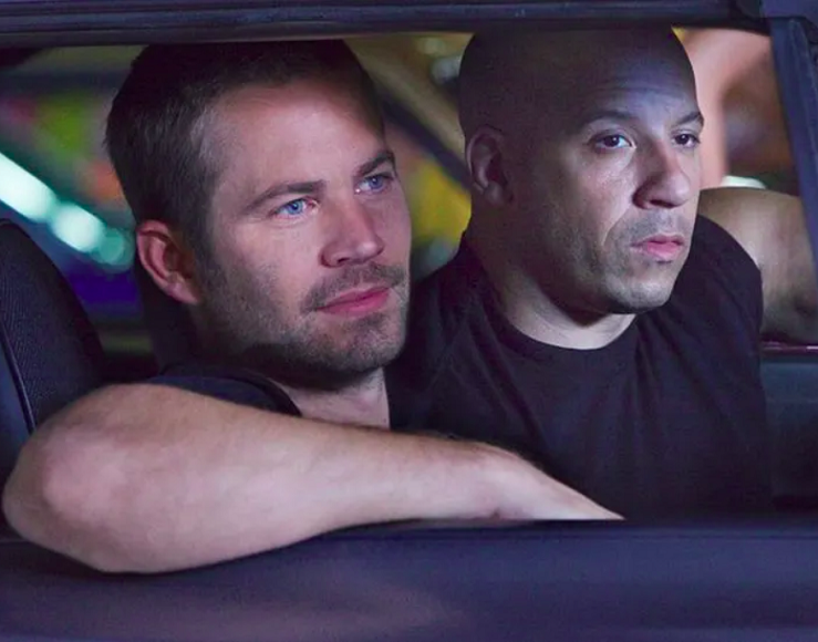 Paul Walker (1973-2013): O ator fez sua estreia no cinema em 1986, no filme "O Monstro do Armário", mas se tornou conhecido mesmo por seu papel de Brian O'Conner na franquia "Velozes e Furiosos".