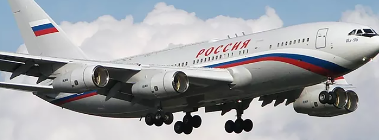 O avião tem blindagem suficiente para suportar efeitos radioativos de uma explosão nuclear. 