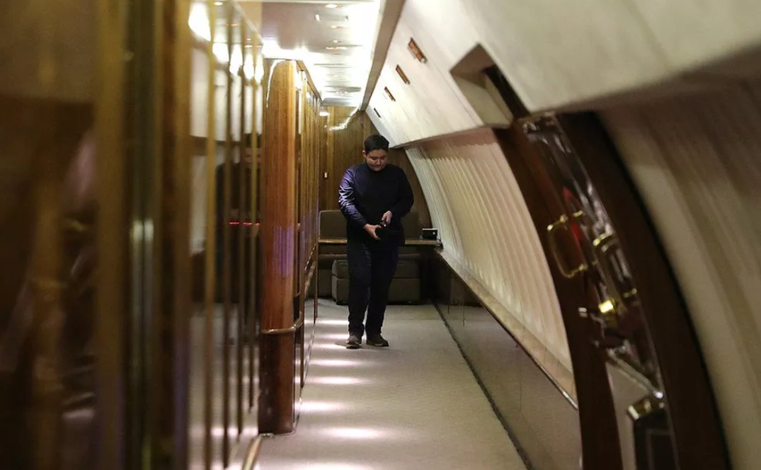 Os aviões do presidente permanecem em serviço por, no máximo, 15 anos após saírem da linha de produção. São, então, substituídos. 