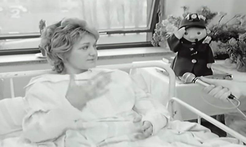 Vesna sofreu várias fraturas nas pernas, costelas, crânio e vértebras.