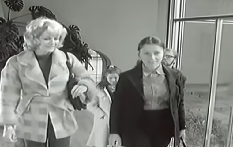 Vesna ficou alguns dias em coma e depois foi se recuperando. Após 10 meses, ela voltou a andar, embora mancando.  