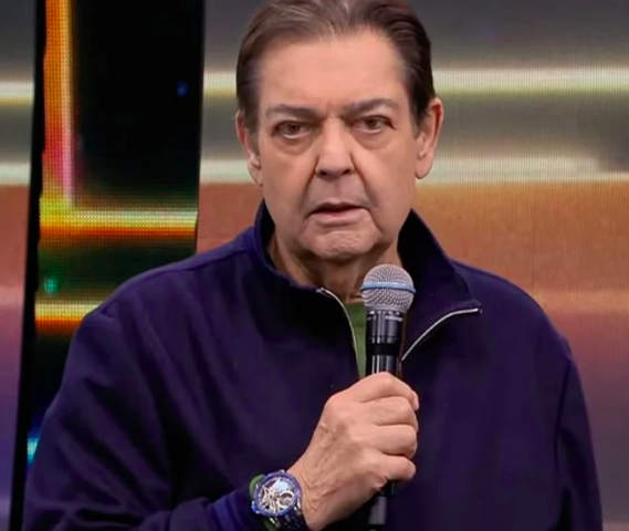 Depois de receber o rim, FaustÃ£o chegou a ficar 45 dias internado atÃ© que sua saÃºde se estabilizasse e ele pudesse voltar para casa.
