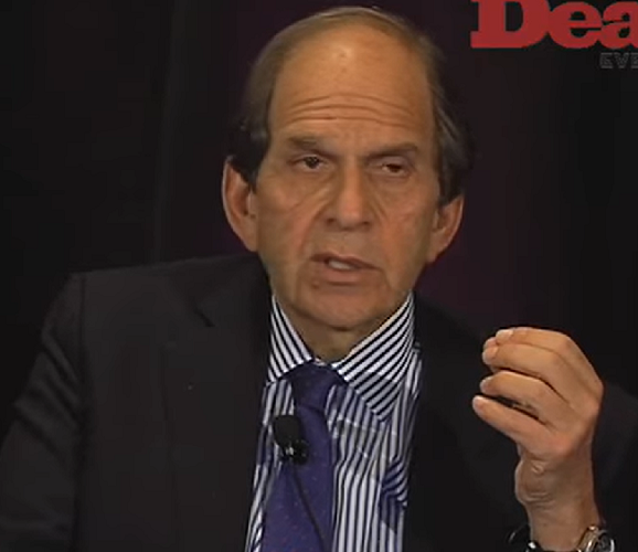 Bruce Wasserstein foi um banqueiro, presidente do banco Lazard, empresário e escritor americano de investimentos, além de dono da New York Magazine.-reprodução youtube