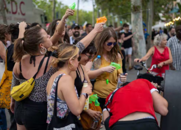 O dilema vivido por Barcelona diante do excesso de turistas -  (crédito: Platobr Internacional)