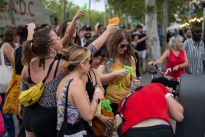 O dilema vivido por Barcelona diante do excesso de turistas -  (crédito: Platobr Internacional)