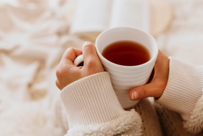 Escolher os chás certos para tomar no frio pode ser o primeiro passo para enfrentar o frio -  (crédito: Freepik)