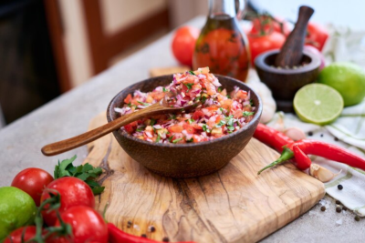 Vinagretes são o toque final que transforma carnes e saladas em pratos cheios de sabor e personalidade -  (crédito: Freepik)