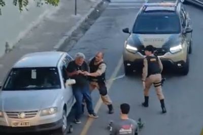 A polícia afirma que a ação foi necessária e que não houve lesões -  (crédito: Reprodução/Redes sociais )