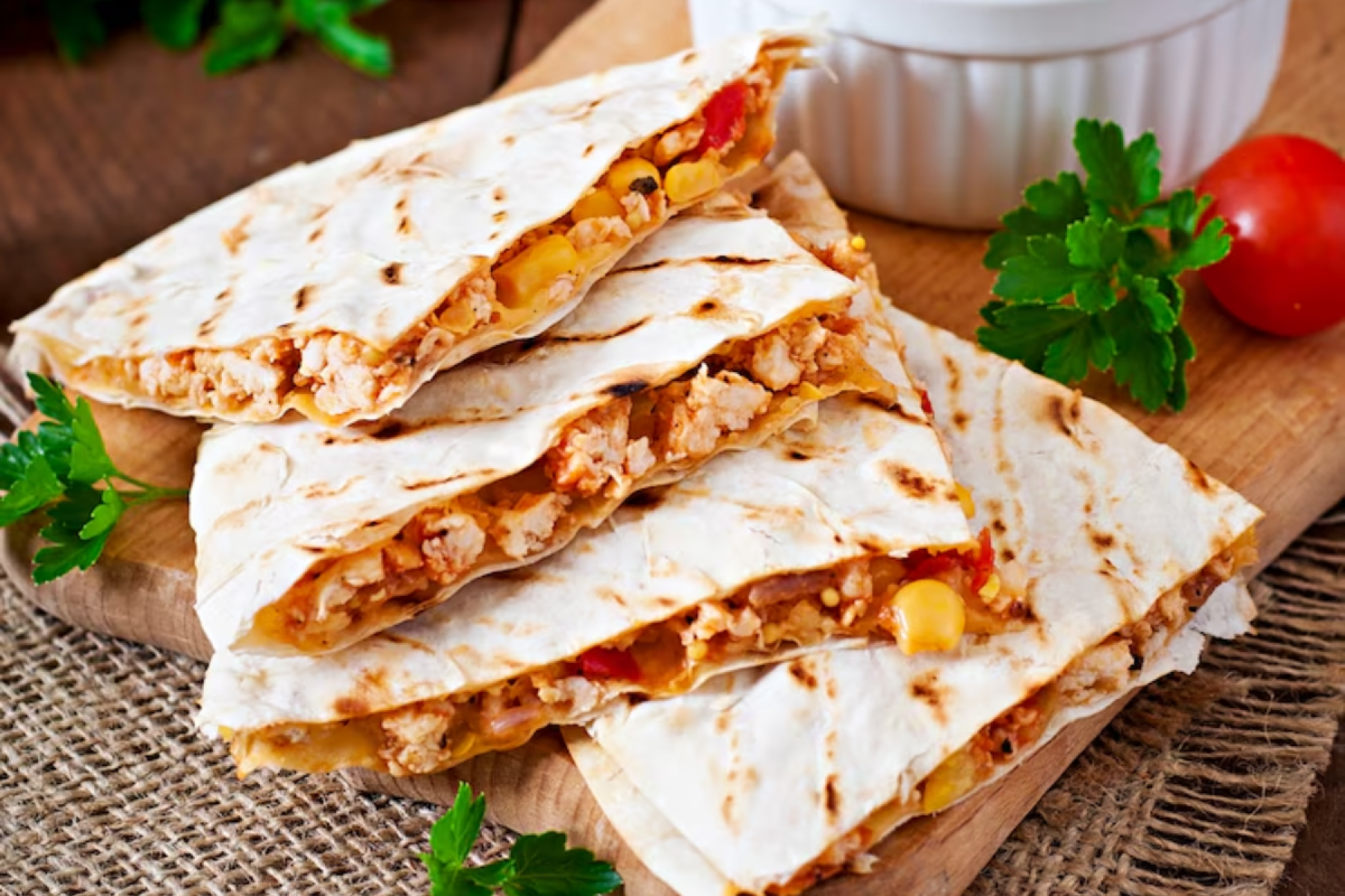 7º Piadina Romagnola da Itália (Nota: 4.5) -  Pão italiano em formato de disco, recheado com presunto cru, queijos cremosos e rúcula, grelhado na chapa.