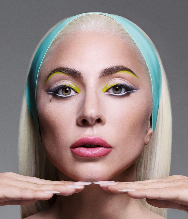 Entre as novidades no elenco da segunda temporada, destacam-se nomes como Steve Buscemi, que interpretará o novo diretor da Escola Nunca Mais, e Lady Gaga (foto).