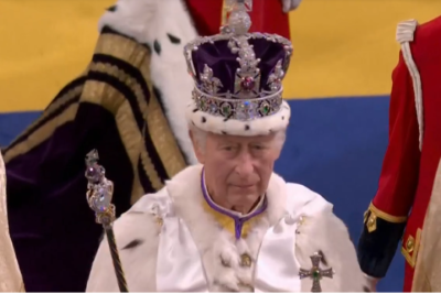Os assuntos referentes à Coroa Britânica costumam atrair a atenção tanto dos entusiastas monarquia como dos críticos que menosprezam reis e rainhas. Faz dois anos que o Rei Charles III assumiu o trono,  em 8/9/2022, após a morte da mãe, Rainha Elizabeth II. Ele recebeu a coroa antes, em maio. E é o soberano de muitos países, além da Inglaterra. Veja a lista.  -  (crédito: Reprodução TV)