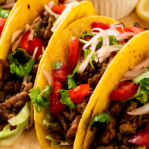 Tacos mexicanos com carne e guacamole: como fazer essa delícia em casa - Freepik
