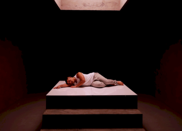 Bruno Gadiol eleva experiências sensoriais no clipe de 'Na Minha Mente' -  (crédito: Sergio Santoian)