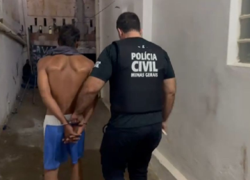 Suspeito de estuprar a enteada e torturar o filho, de 9 anos, foi preso em BH pela PCMG durante a Operação Arcanjo -  (crédito: PCMG / Divulgação)