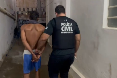 Suspeito de estuprar a enteada e torturar o filho, de 9 anos, foi preso em BH pela PCMG durante a Operação Arcanjo -  (crédito: PCMG / Divulgação)