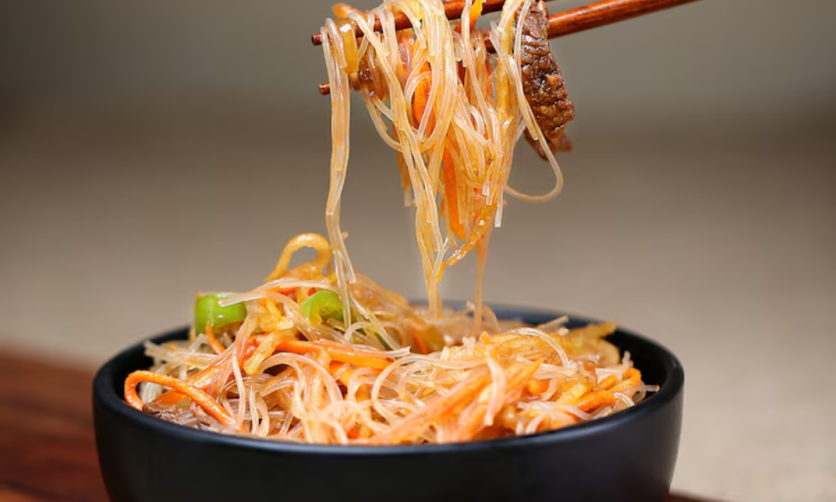 Um prato reconfortante, cheio de sabor e tradição oriental -  (crédito: Freepik)