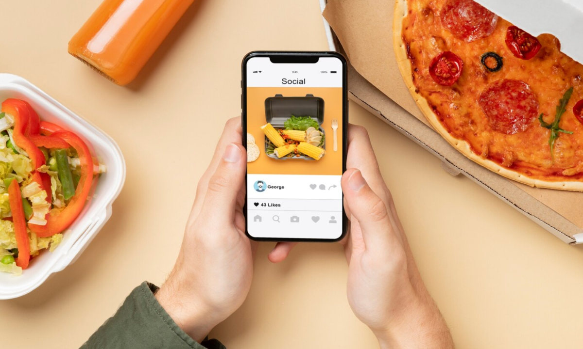 Um relatório recente do iFood, principal plataforma de entregas do país, revelou os hábitos de consumo mais recorrentes no setor em 2024 -  (crédito: Reprodução/Freepik)