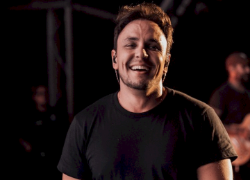 Theo Rubia lança 4° single do projeto 