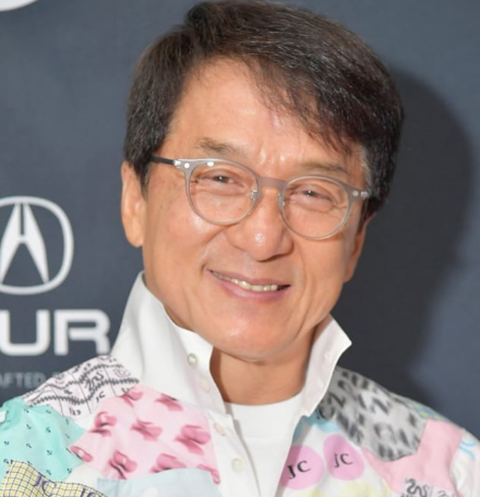 Jackie Chan: O astro do cinema e das artes marciais disse que pretende doar sua fortuna em vez de deixá-la como herança para seus filhos. -Reprodução/Instagram