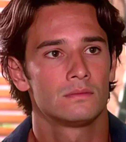 Além de Hollywood, Santoro continuou trabalhando no Brasil, estrelando novelas como "Mulheres Apaixonadas (2003 - foto) e filmes como "Heleno: O Príncipe Maldito" (2011).