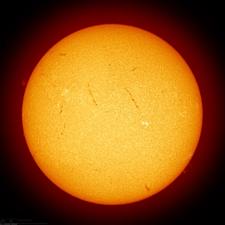 Declínio: Durante essa fase, a atividade solar diminui e então retorna ao próximo mínimo solar.