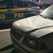 Carro furtado em SP há 21 anos é recuperado durante blitz na Grande BH - PRF / DIvulgação