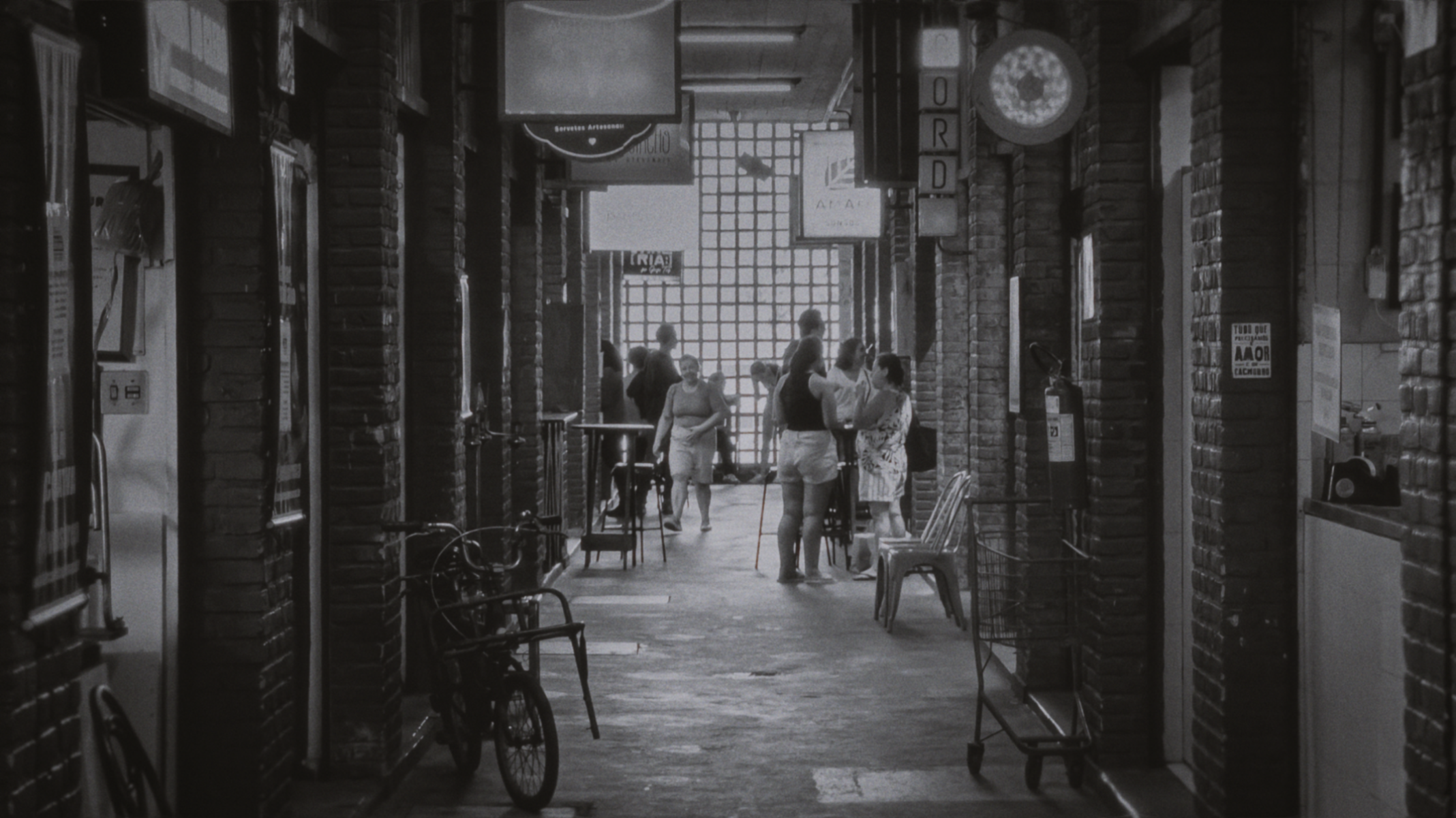 Mercado Novo - o novo endereço da boêmia e da arte urbana: BH se reinventa todos os dias. E o Mercado Novo é prova disso: um espaço que mistura gastronomia, arte, design e muita criatividade no centro da cidade.
