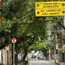 Novas placas eletrônicas de alerta para enchentes vão ser instaladas em BH - Divulga&ccedil;&atilde;o / PBH