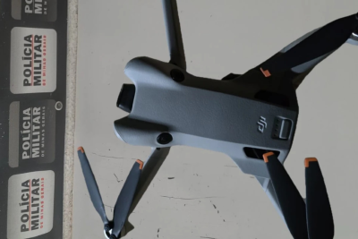 Jovem é preso por usar drone para filmar moradores em momentos íntimos -  (crédito: DivulgaÃ§Ã£o/PMMG)