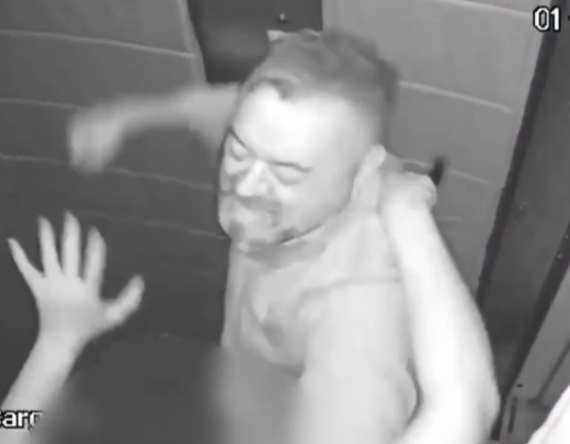 Homem espanca mulher com dezenas de socos em elevador no Guará - (crédito: Material cedido ao Correio)