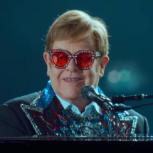 Veja famosos que, assim como Elton John, não tomam bebidas alcoólicas - reprodução youtube