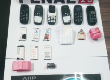 Detento engole 6 celulares para esconder aparelhos em vistoria -  (crédito: Divulgação/Sejusp)