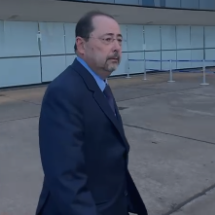 Após divulgação de vídeo, defesa de Bolsonaro nega contato com Eduardo - Alicia Bernardes / CB/DaPress