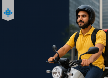 Entregador de aplicativo pilotando motocicleta na cidade, representando as novas opções de crédito do governo para comprar moto em 2025. -  (crédito: Reprodução Educando seu Bolso)