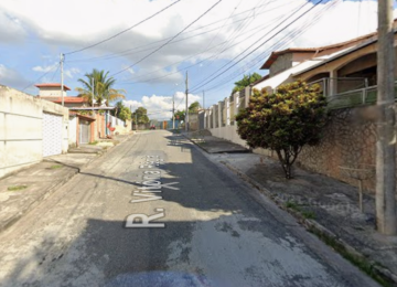 Crime aconteceu na Rua Vitória Régia, em Contagem -  (crédito: Google Street View/Reprodução)