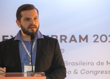 Vice-prefeito de Itaúna some por mais de 15 dias e tem pagamento suspen -  (crédito: Reprodução Linkedin)