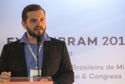 Vice-prefeito de Itaúna some por mais de 15 dias e tem pagamento suspen -  (crédito: Reprodução Linkedin)