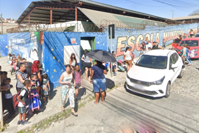 Agressão aconteceu em uma escola em Ribeirão das Neves -  (crédito: Google Street View/Reprodução)