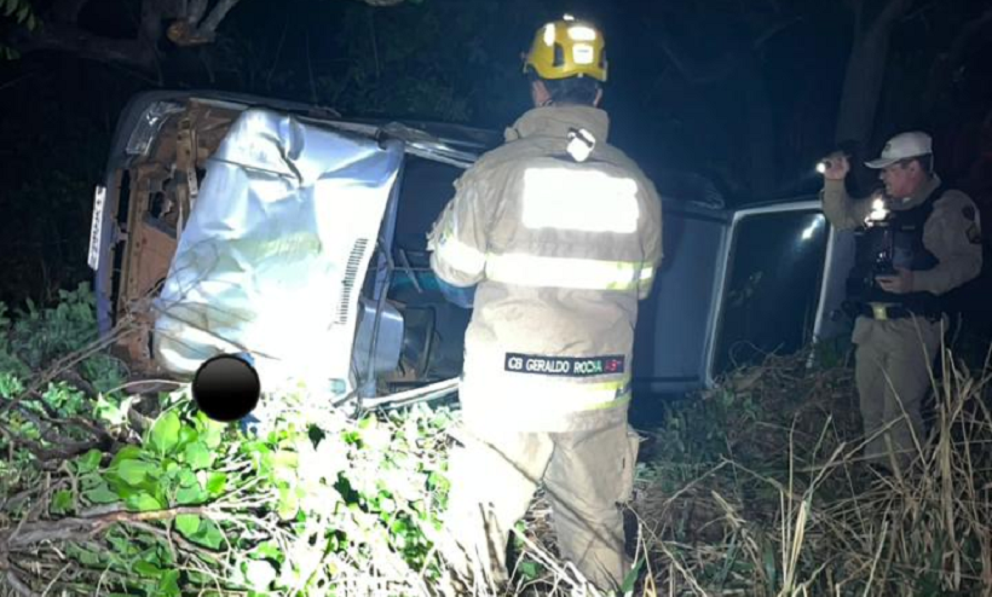 Dois morrem em acidente na MGC-497, no Triângulo -  (crédito: Divulgação/CBMMG)