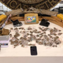 Grande BH: homem é preso com armas, munições e grande quantidade de maconha - PMMG/Reprodução