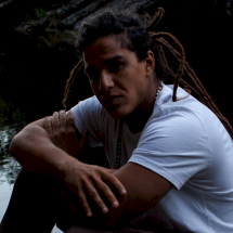 Emmano e sua imersão em ritmos de afrorreligiosidade em 'Gira de Esquerda' - Divulgação