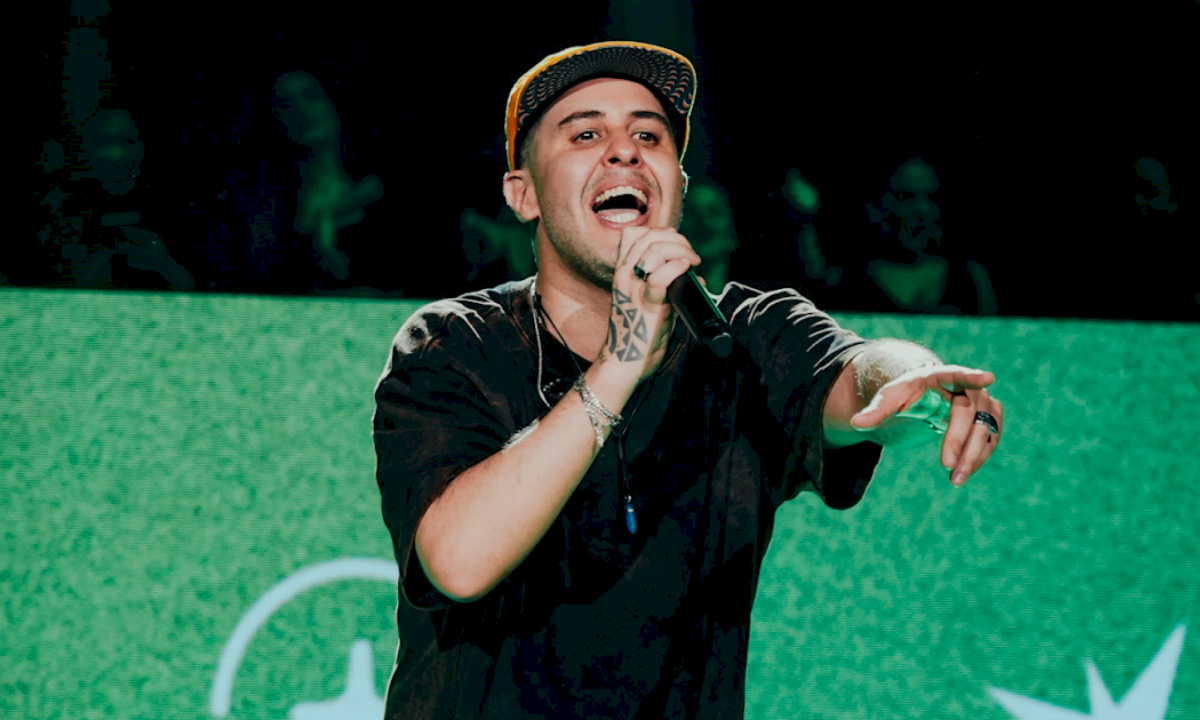 Bruno Diegues recebe Sorriso Maroto e Marvvila em gravação de novo DVD -  (crédito: Arthur Rodrigues)