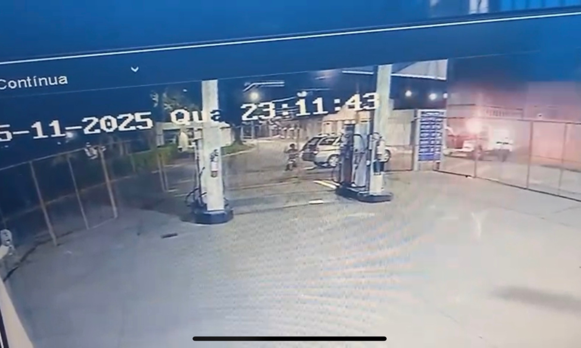 Vídeo: militares salvam recém-nascido engasgado em MG - ReproduÃ§Ã£o CÃ¢mera de SeguranÃ§a