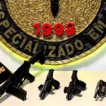 Fuzil, pistolas e revólveres são apreendidos em aglomerado na Grande BH - PMMG/Divulgação