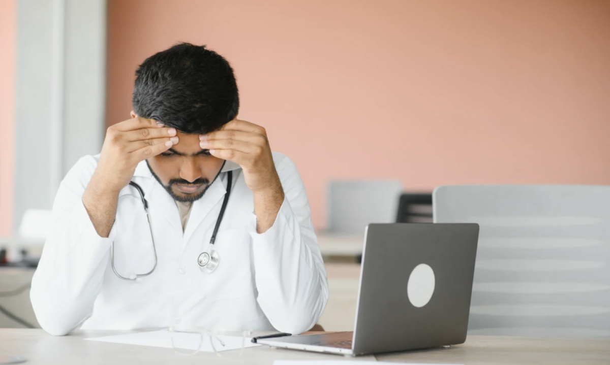 Judicialização médica cresce e eleva busca por seguros - (crédito: DINO)