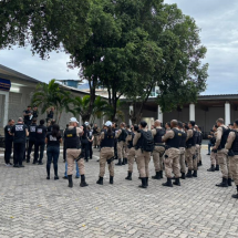 Polícia faz operação após execução de jovens com submetralhadora em Minas - PMMG